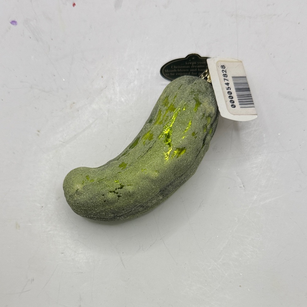 NWT Christborn Glass Pickle Ornament Shimmer Collectible Christmas Decor Green
